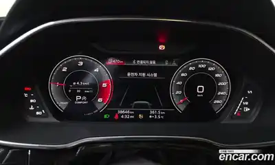 Audi Q3 2023 2.0 гидро в Москве № 162725, миниатюра 8