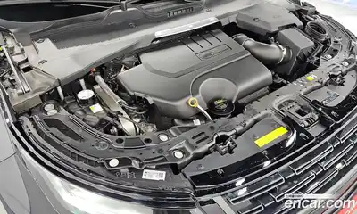 Land Rover Range-Rover Evoque 2024 2.0 гидро в Москве № 165940, миниатюра 6