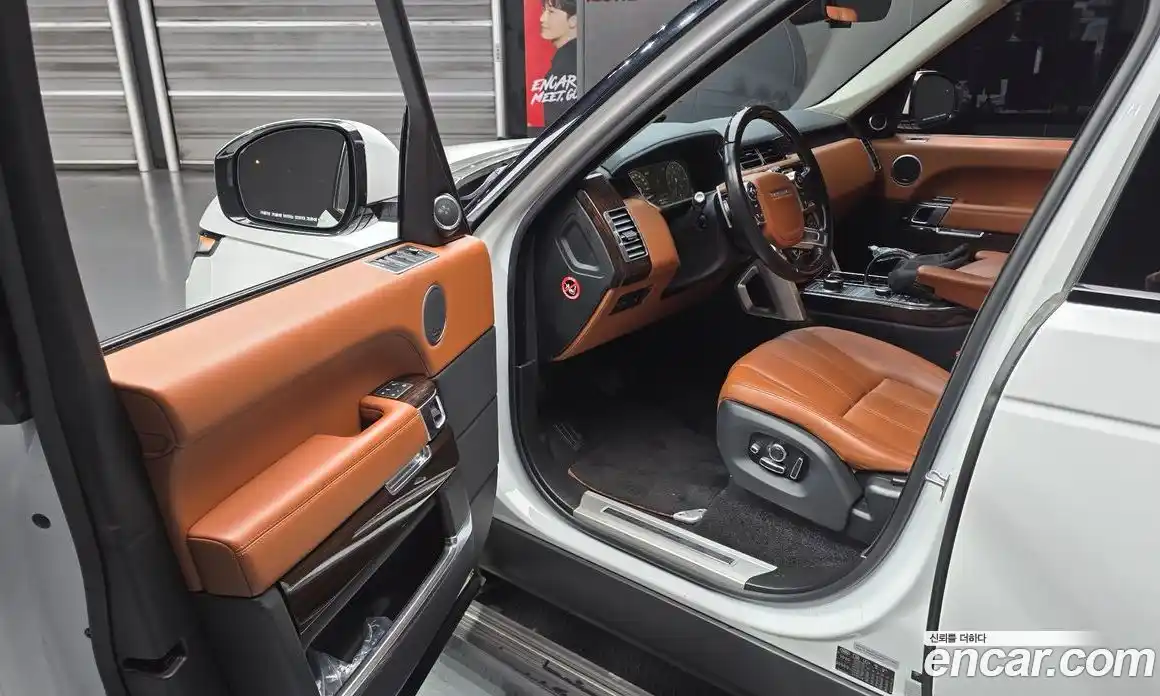 Land Rover Range-Rover 2017 4.4 гидро в Москве № 166625, фото 11