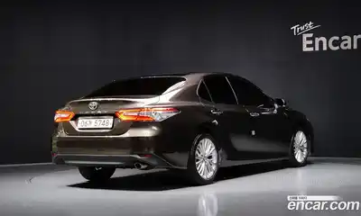 Toyota Camry 2018 2.5 гидро в Москве № 170194, миниатюра 2