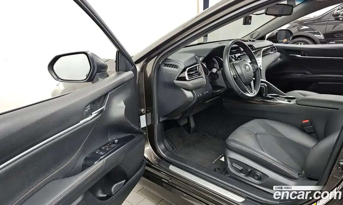 Toyota Camry 2018 2.5 гидро в Москве № 170194, фото 10