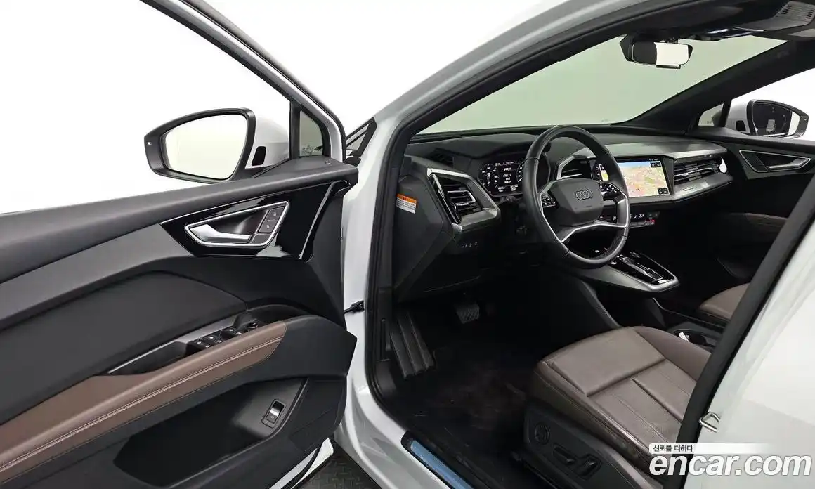 Audi Q4 e-tron 2022 0.2 гидро в Москве № 230040, фото 11