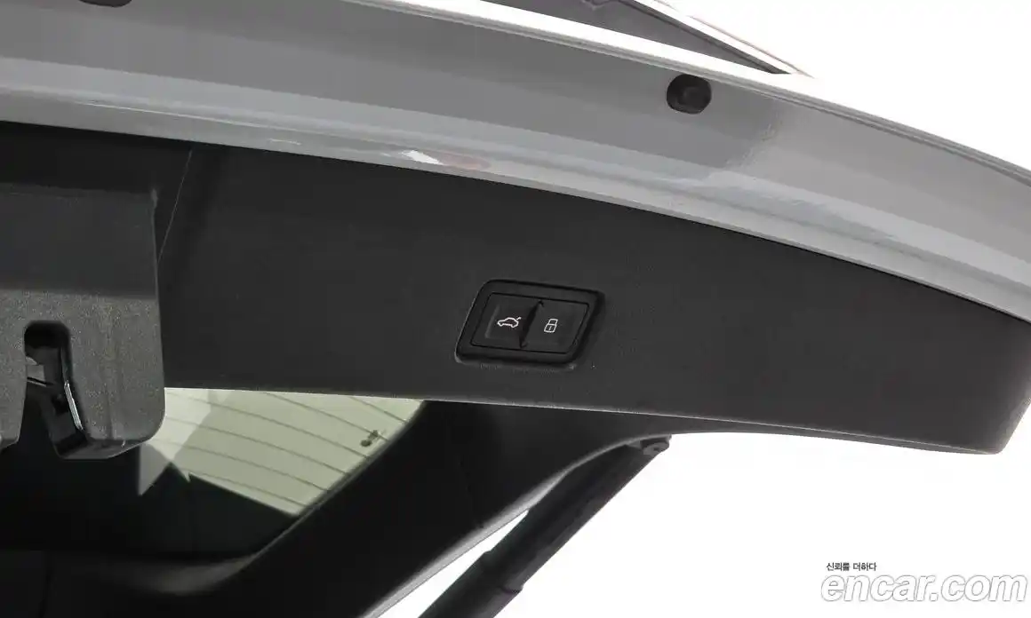 Audi Q4 e-tron 2022 0.2 гидро в Москве № 230040, фото 19