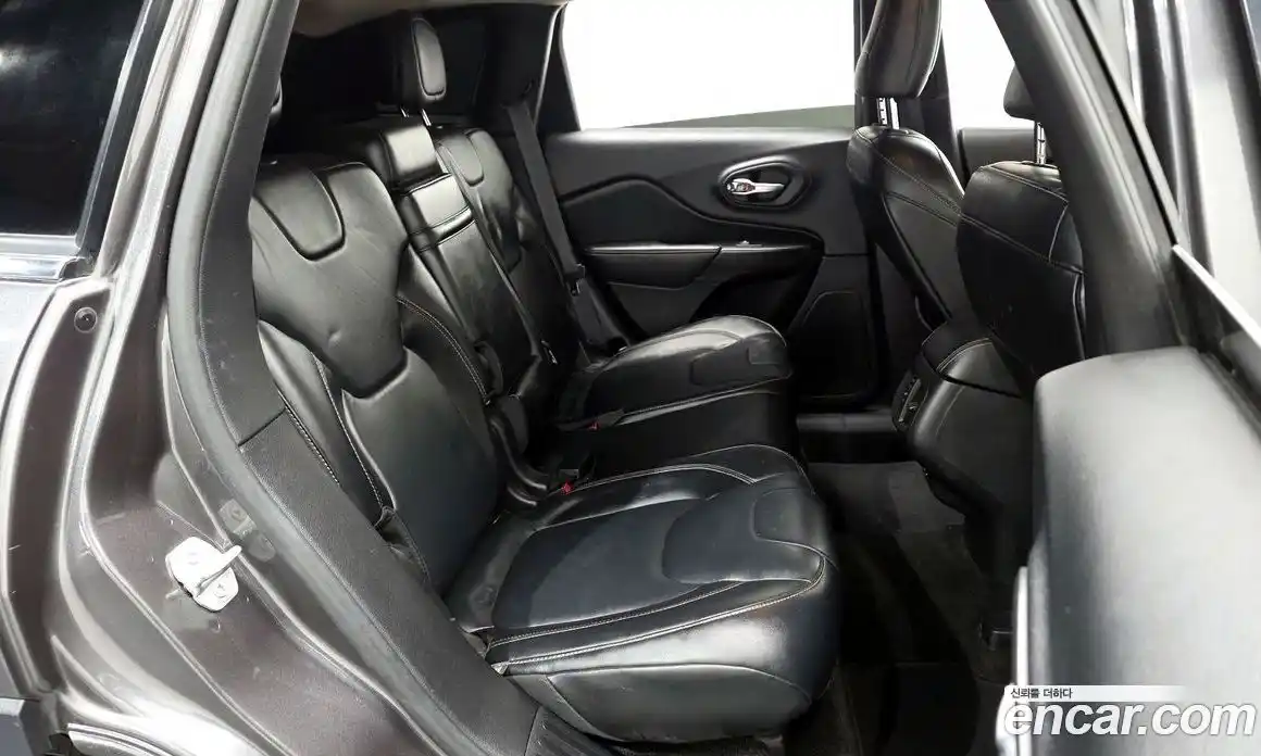 Jeep Cherokee 2014 2.4 гидро в Москве № 232634, фото 12