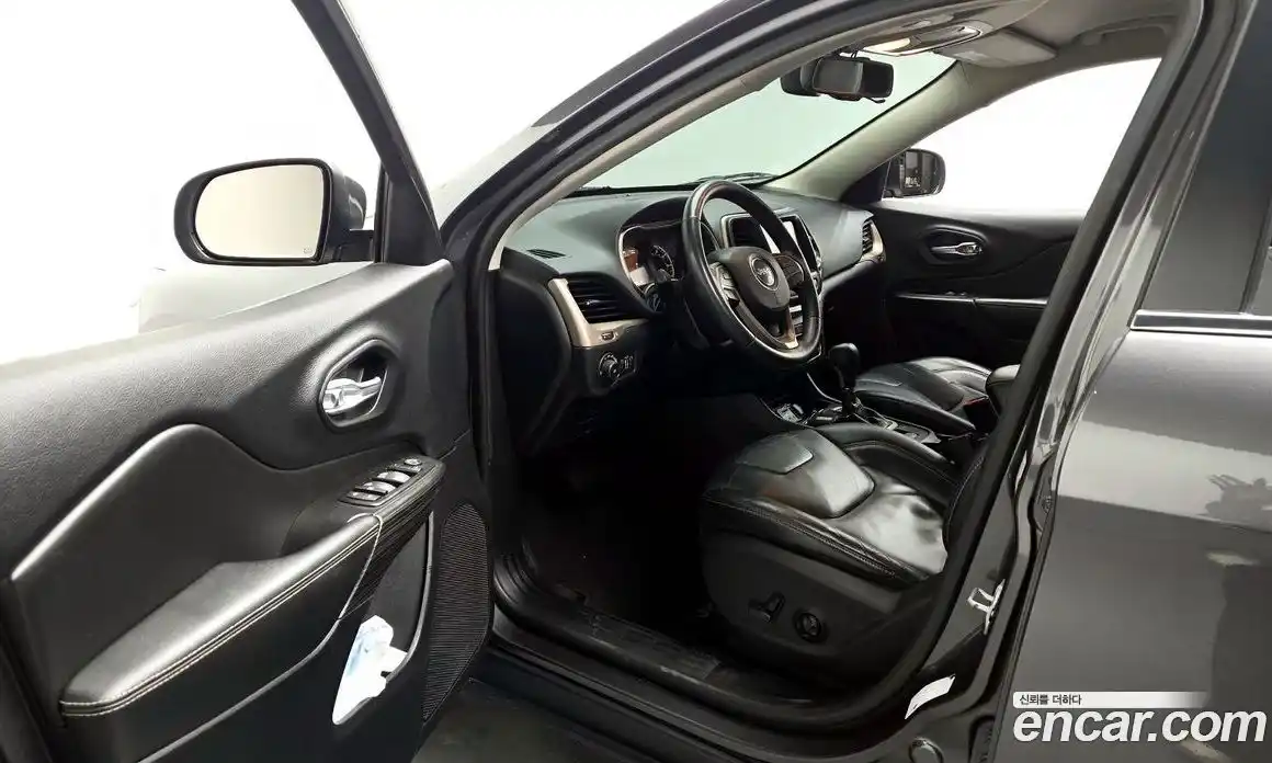 Jeep Cherokee 2014 2.4 гидро в Москве № 232634, фото 10