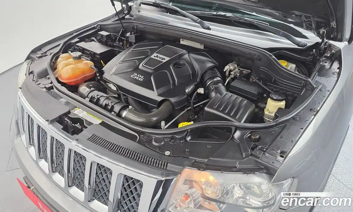 Jeep Cherokee 2013 3.0 гидро в Москве № 232749, фото 6