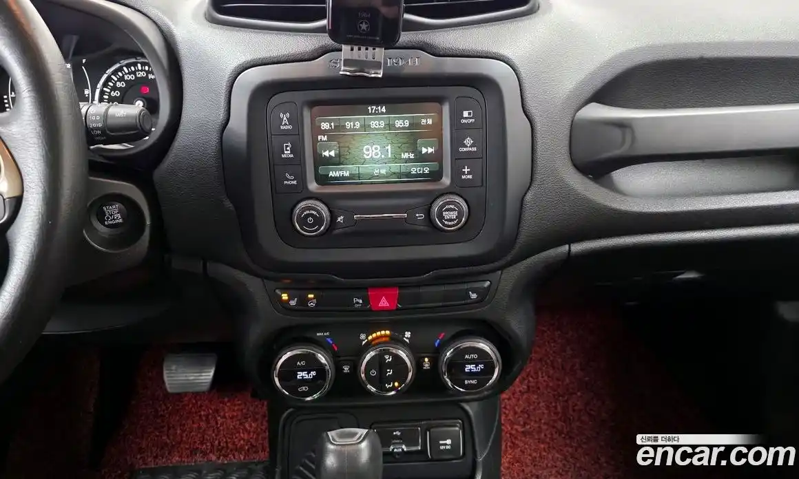 Jeep Renegade 2015 2.4 гидро в Москве № 232776, фото 14