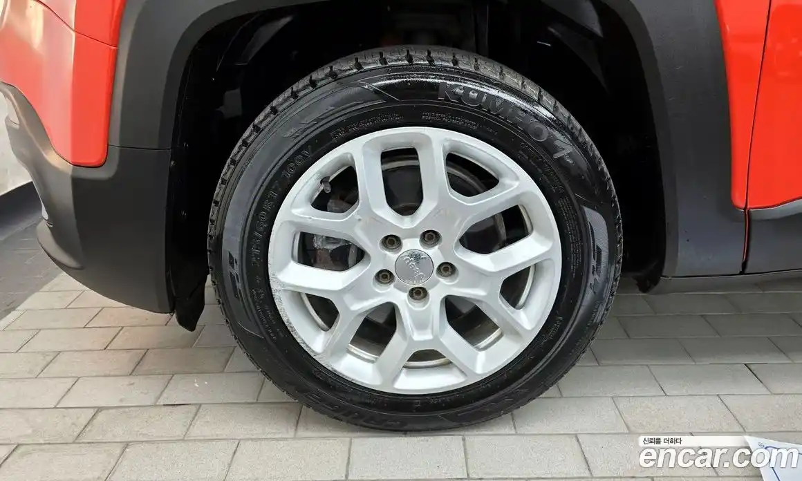 Jeep Renegade 2015 2.4 гидро в Москве № 232776, фото 5