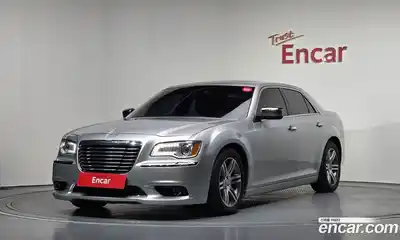 Chrysler 300C, 2012