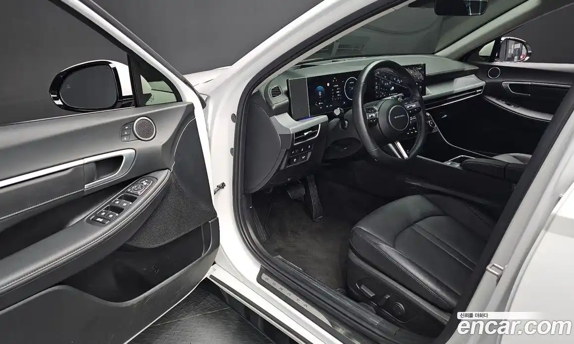 Hyundai Sonata 2025 1.6 гидро в Москве № 1317425, фото 11