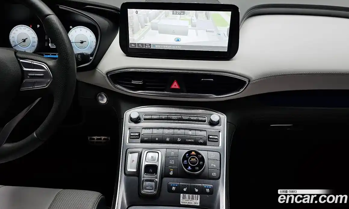 Hyundai Santa Fe 2023 2.5 гидро в Москве № 1317487, фото 14