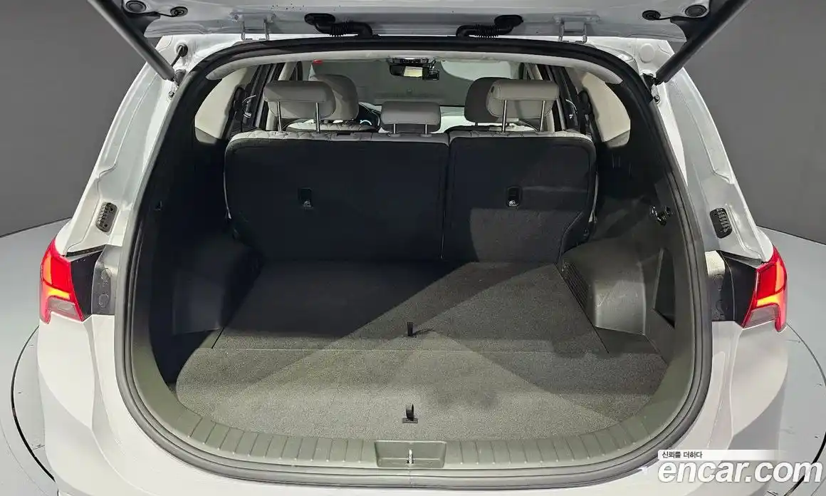 Hyundai Santa Fe 2023 2.5 гидро в Москве № 1317487, фото 20