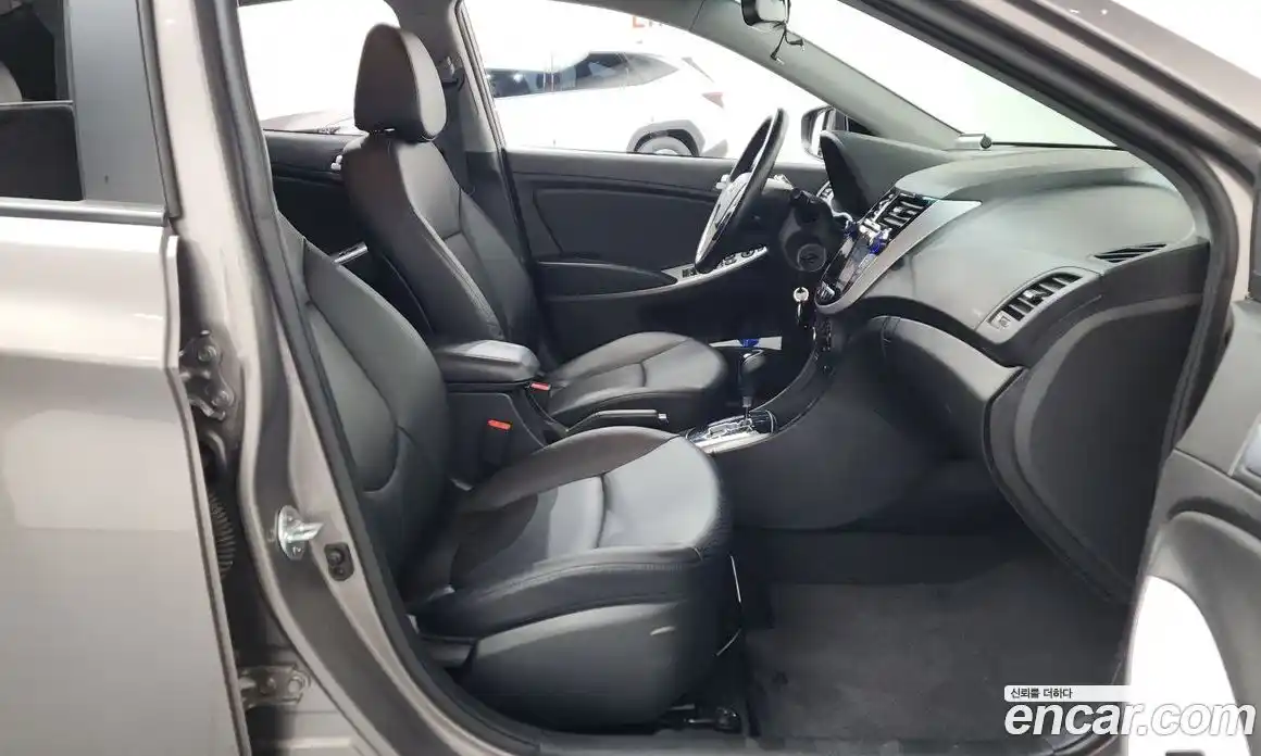 Hyundai Accent 2017 1.4 гидро в Москве № 1317902, фото 11