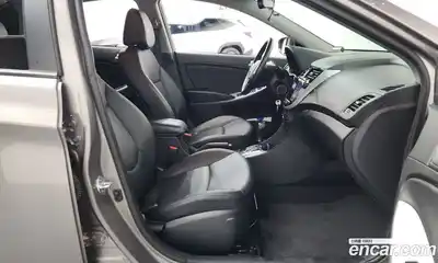 Hyundai Accent 2017 1.4 гидро в Москве № 1317902, миниатюра 11