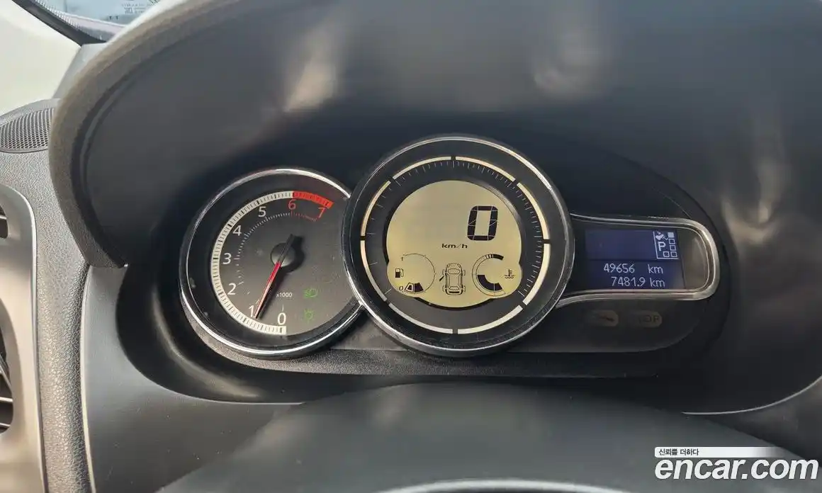 Renault SM3 2017 1.6 гидро в Москве № 1321560, фото 12
