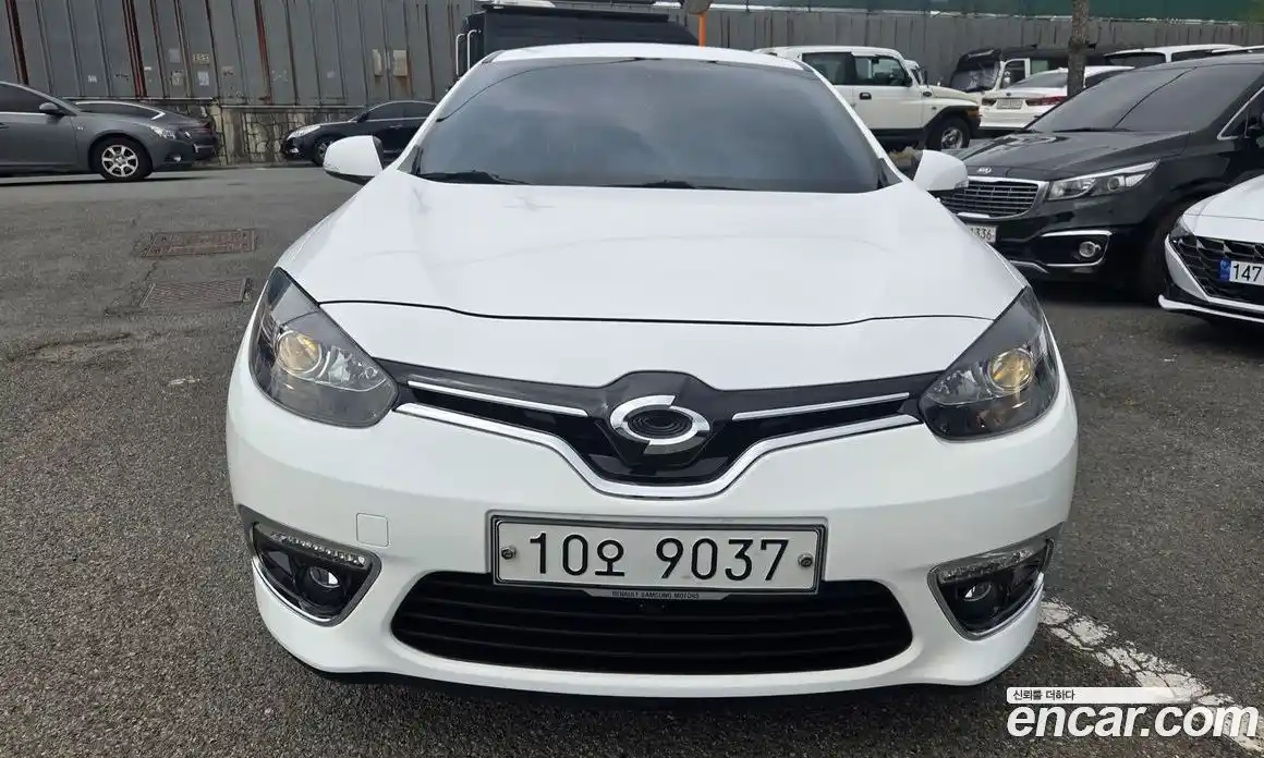 Renault SM3 2017 1.6 гидро в Москве № 1321560, фото 3