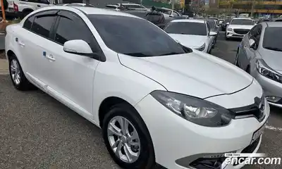 Renault SM3 2017 1.6 гидро в Москве № 1321560, миниатюра 4