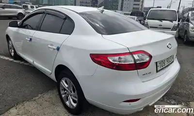 Renault SM3 2017 1.6 гидро в Москве № 1321560, миниатюра 5