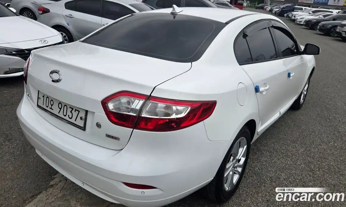 Renault SM3 2017 1.6 гидро в Москве № 1321560, фото 7