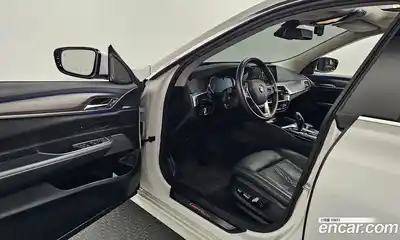 BMW 6-Series 2018 3.0 Автомат в Москве № 1321776, миниатюра 10