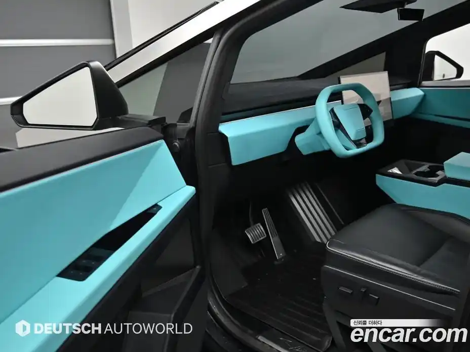 Tesla Cybertruck 2024 гидро в Москве № 1323237, фото 11