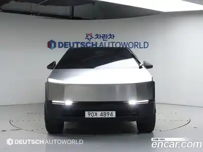 Tesla Cybertruck 2024 гидро в Москве № 1323237, миниатюра 3