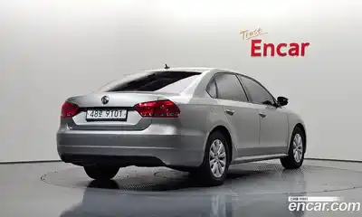 Volkswagen Passat 2013 2.5 гидро в Москве № 1323337, миниатюра 2