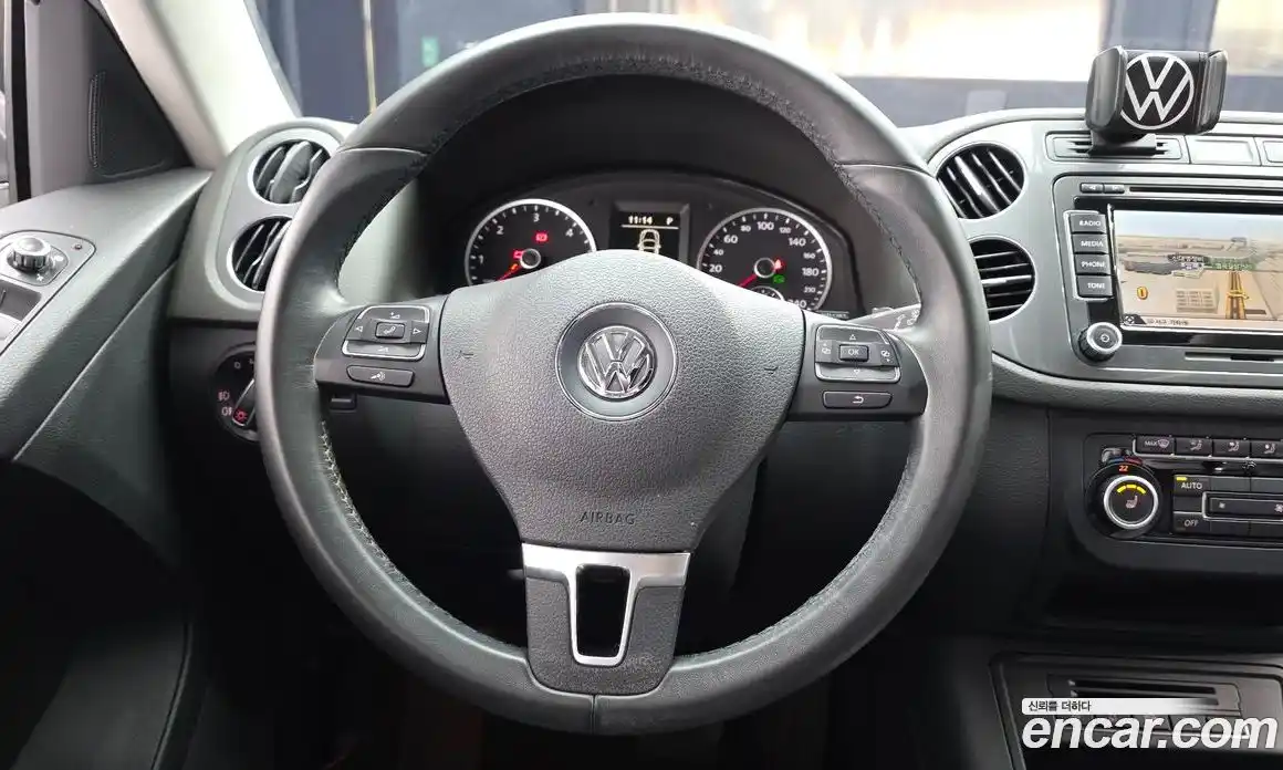 Volkswagen Tiguan 2013 2.0 гидро в Москве № 1323434, фото 13