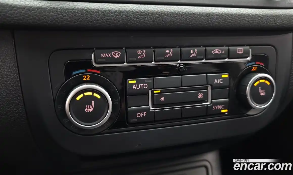 Volkswagen Tiguan 2013 2.0 гидро в Москве № 1323434, фото 17