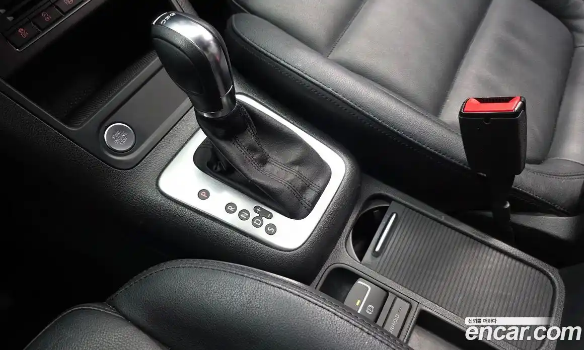 Volkswagen Tiguan 2013 2.0 гидро в Москве № 1323434, фото 9