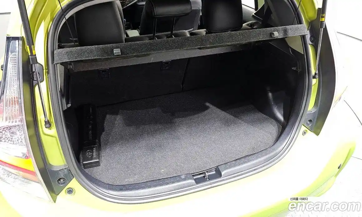 Toyota Prius 2018 1.5 гидро в Москве № 1323819, фото 18