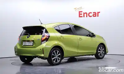 Toyota Prius 2018 1.5 гидро в Москве № 1323819, миниатюра 2