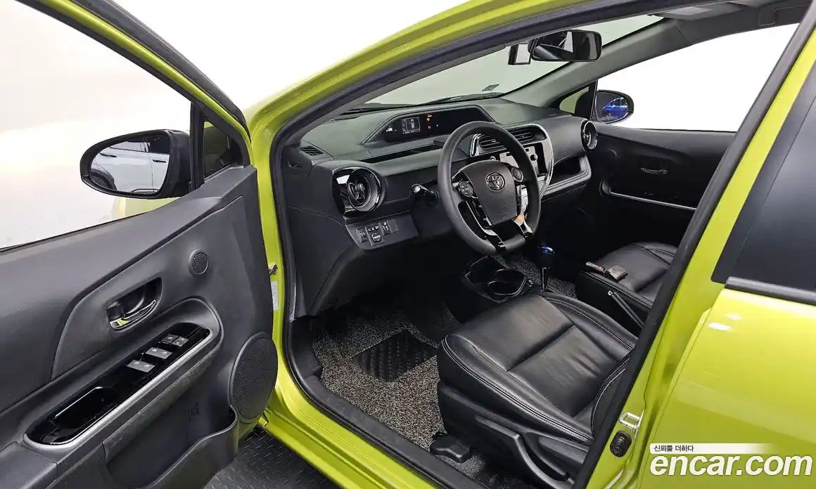 Toyota Prius 2018 1.5 гидро в Москве № 1323819, фото 10