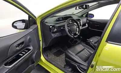 Toyota Prius 2018 1.5 гидро в Москве № 1323819, миниатюра 10