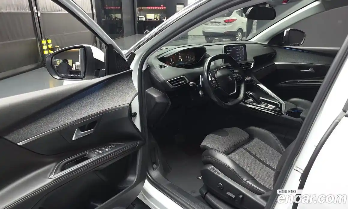 Peugeot 5008 2018 1.6 гидро в Москве № 1324404, фото 10