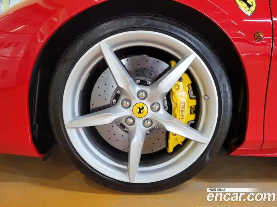 Ferrari 488 2017 3.9 гидро в Москве № 1324463, фото 19