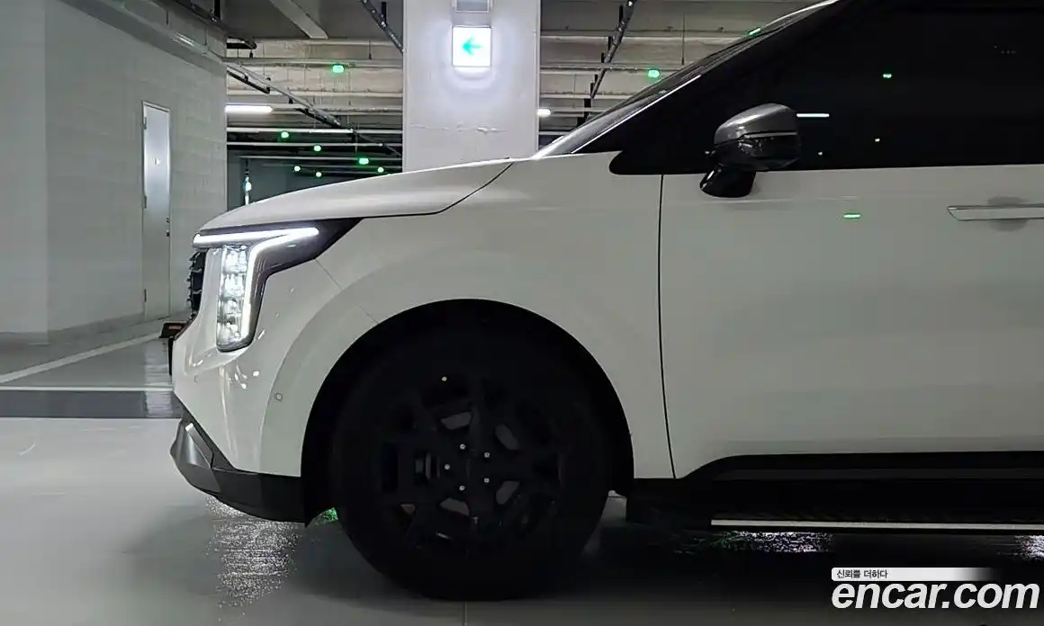 Kia Canival 2025 1.6 Автомат в Москве № 1342416, фото 3