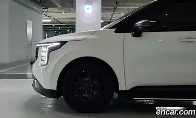 Kia Canival 2025 1.6 Автомат в Москве № 1342416, миниатюра 3