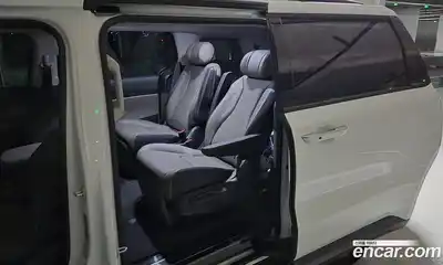 Kia Canival 2025 1.6 Автомат в Москве № 1342416, миниатюра 9