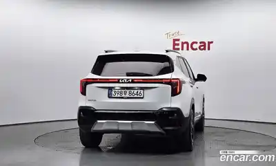 Kia Seltos 2023 1.6 гидро в Москве № 1342989, миниатюра 4