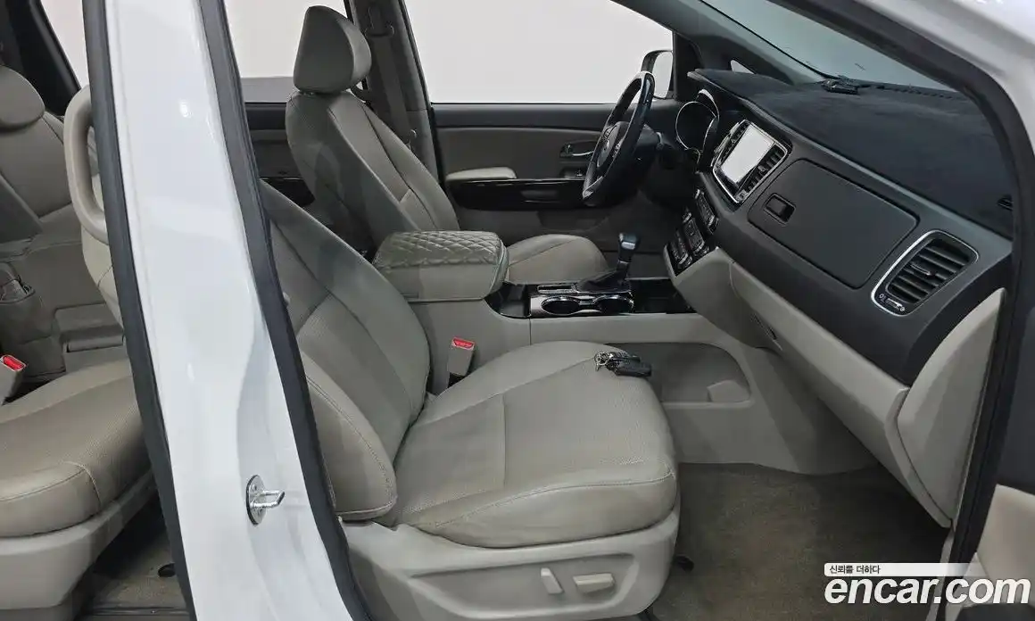 Kia Canival 2019 2.2 Автомат в Москве № 1343186, фото 11