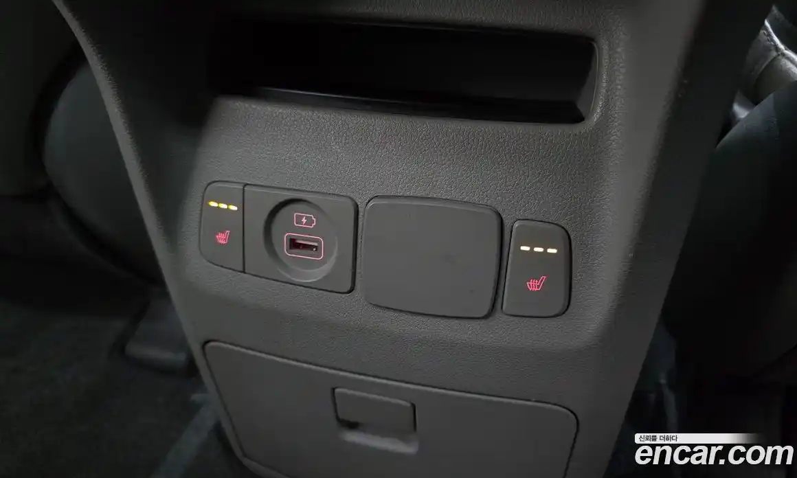 Kia Canival 2019 2.2 Автомат в Москве № 1343186, фото 15