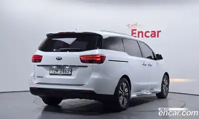 Kia Canival 2019 2.2 Автомат в Москве № 1343186, миниатюра 2