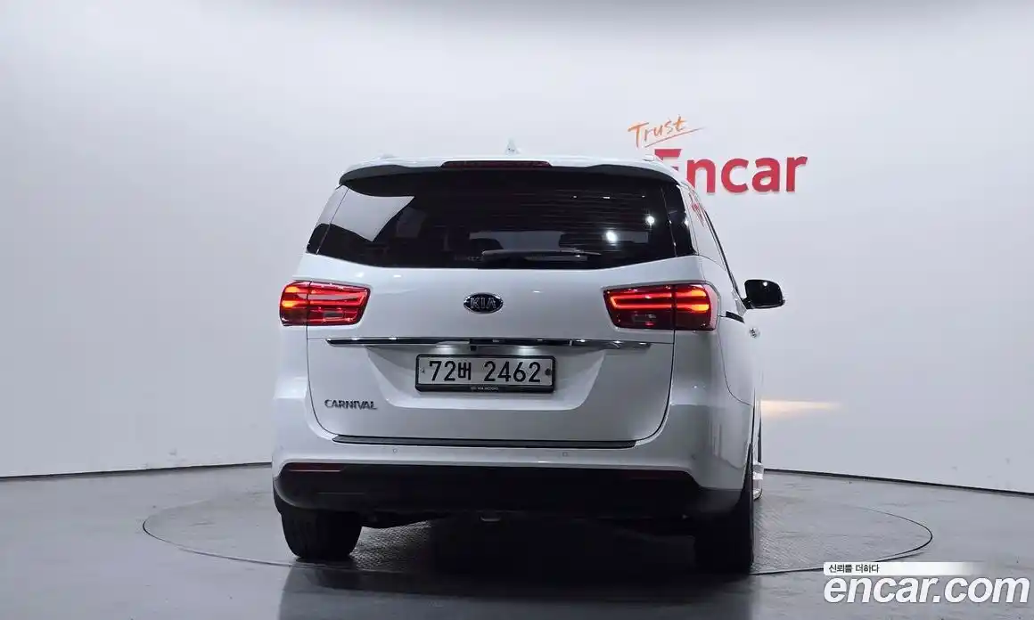 Kia Canival 2019 2.2 Автомат в Москве № 1343186, фото 4