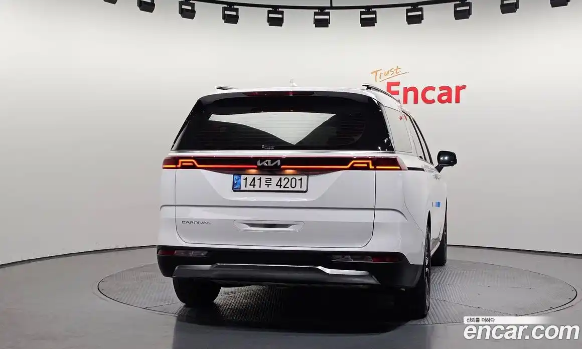 Kia Canival 2021 2.2 Автомат в Москве № 1343206, фото 4