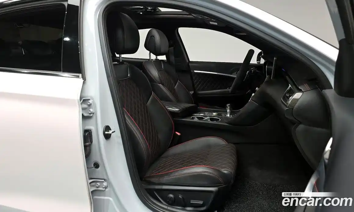 Genesis G70 2019 3.3 Автомат в Москве № 1343514, фото 10