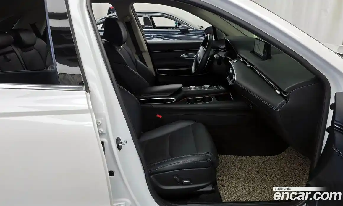 Genesis GV70 2021 2.5 Автомат в Москве № 1343570, фото 12