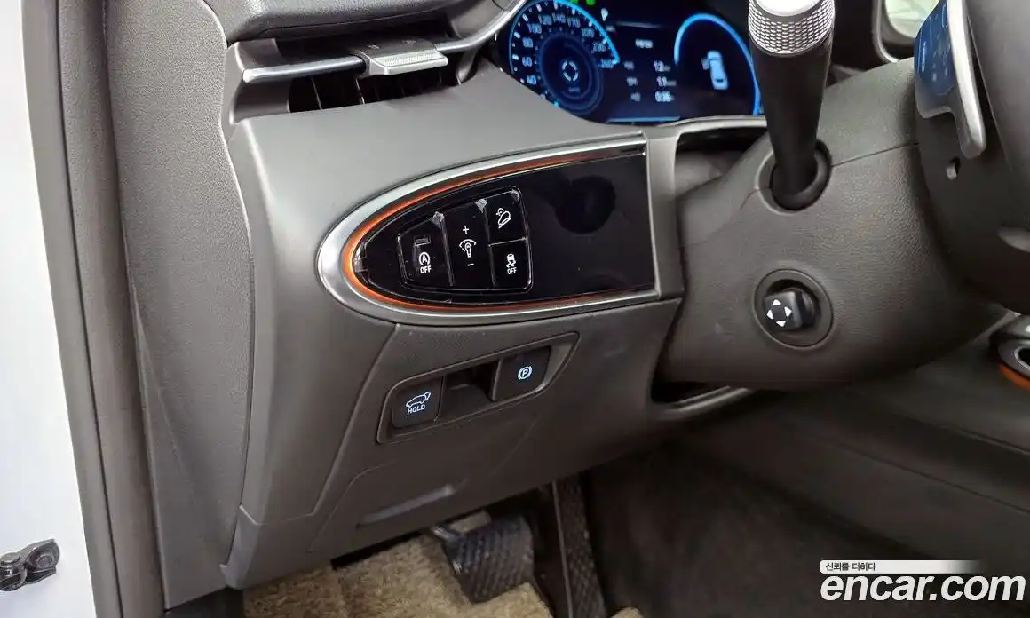 Genesis GV70 2021 2.5 Автомат в Москве № 1343570, фото 16