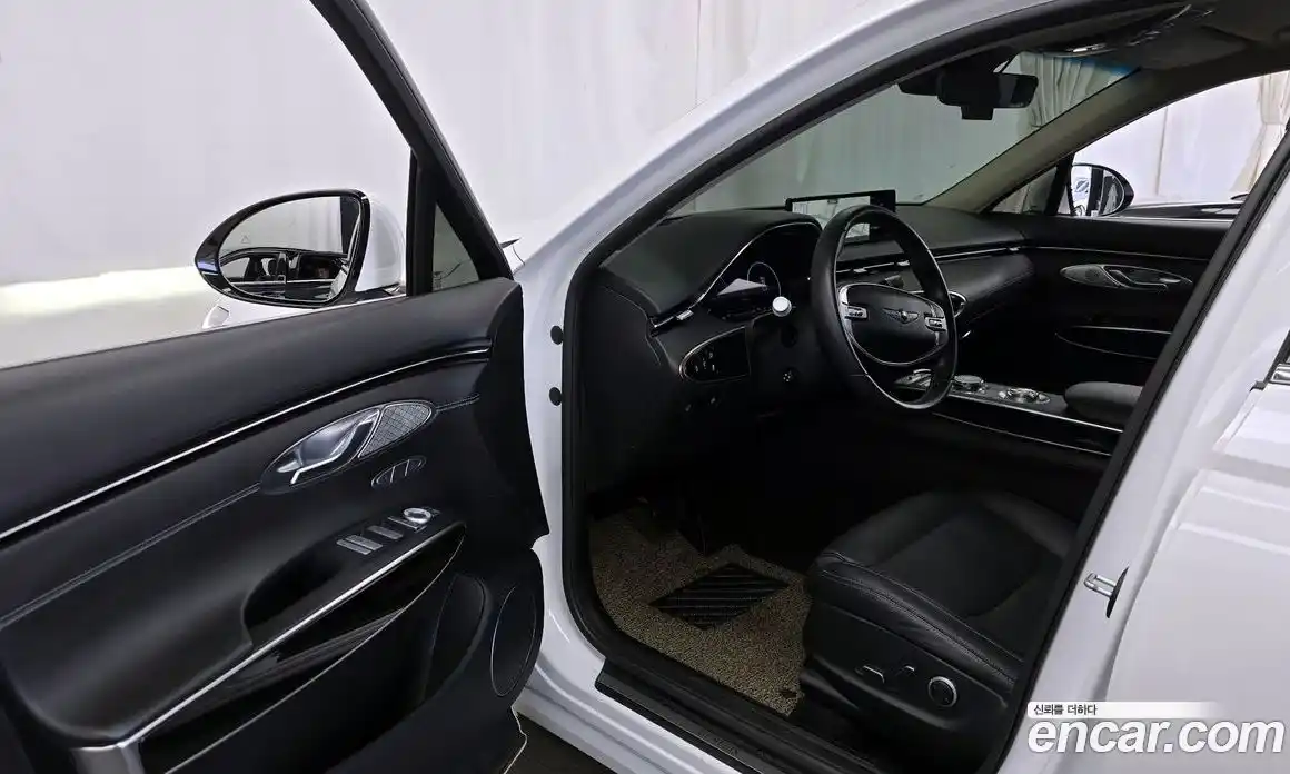 Genesis GV70 2021 2.5 Автомат в Москве № 1343570, фото 10