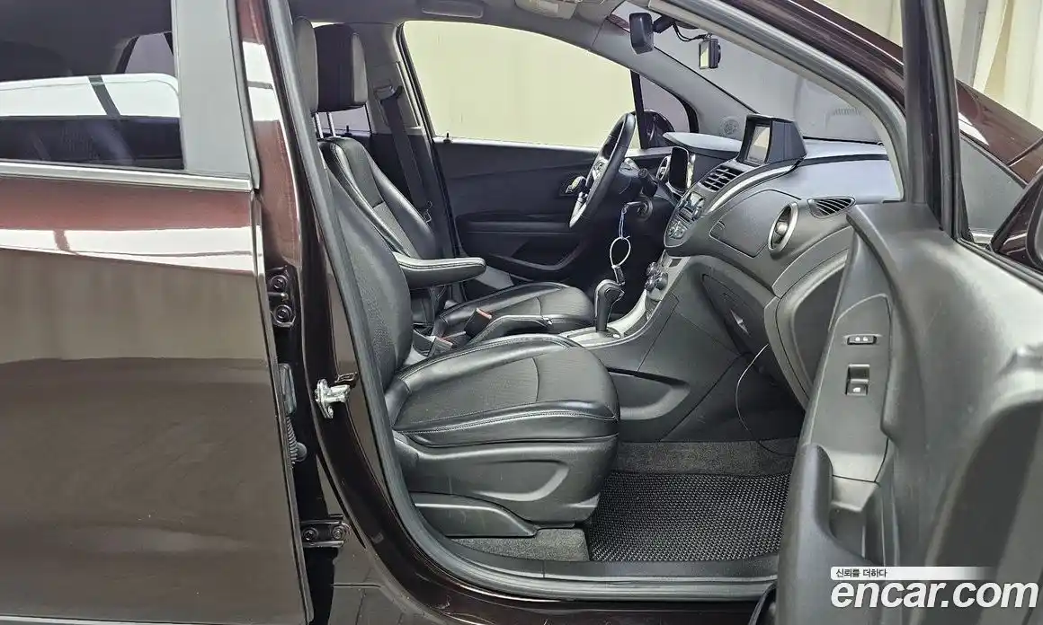 Chevrolet Trax 2015 1.6 Автомат в Москве № 1345528, фото 11